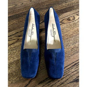 Salvatore Ferragamo Boutique Square Toe Blue Heels (DL 00065 B50)
